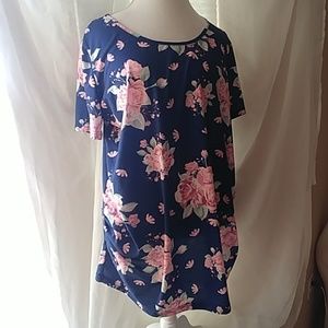 Plus size maternity shirt